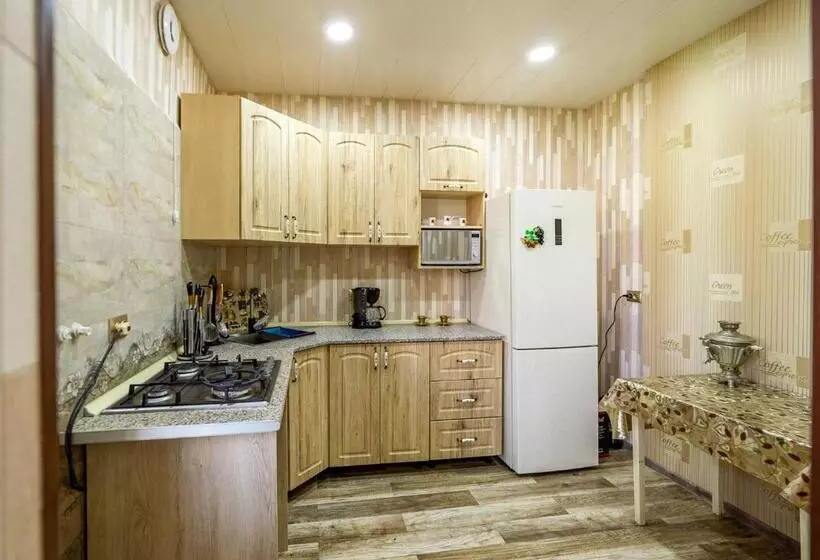 هاستل Tsera House