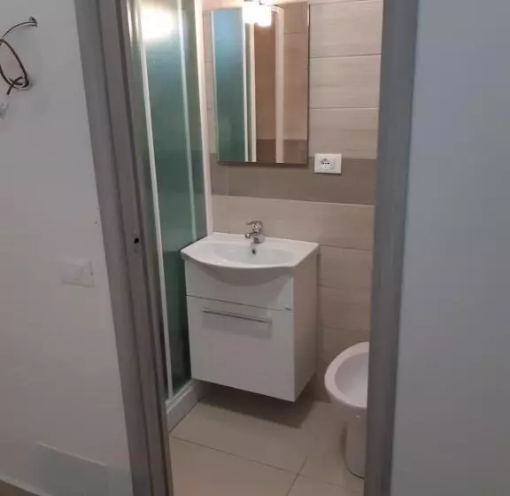 ベッドアンドブレックファースト Lutri Home