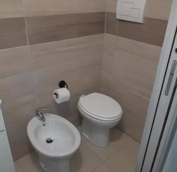 ベッドアンドブレックファースト Lutri Home