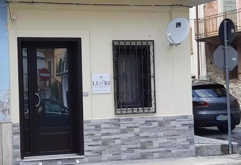 ベッドアンドブレックファースト Lutri Home