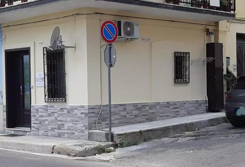 ベッドアンドブレックファースト Lutri Home