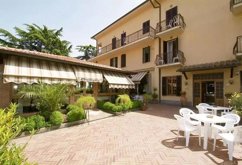 ホテル Albergo Villa Maria