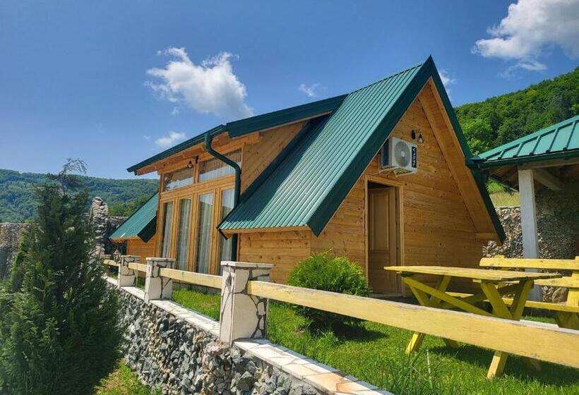 هتل Bali Mountain Resort Montenegro