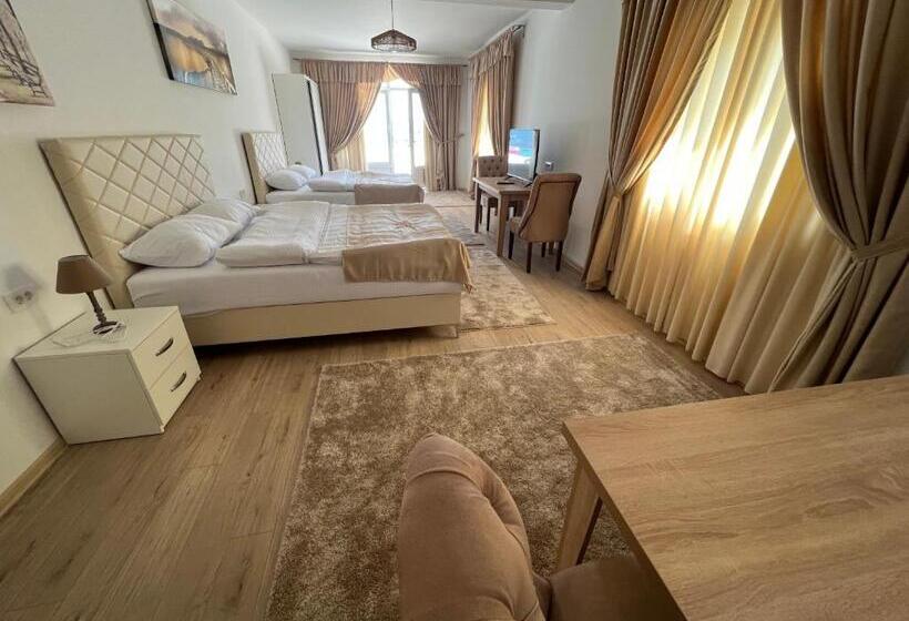 هتل Bali Mountain Resort Montenegro