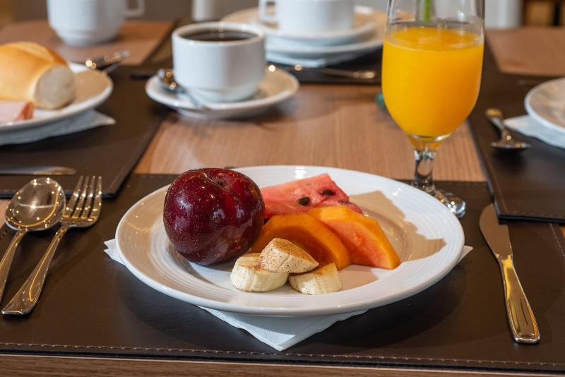 Hotel Laghetto Estação