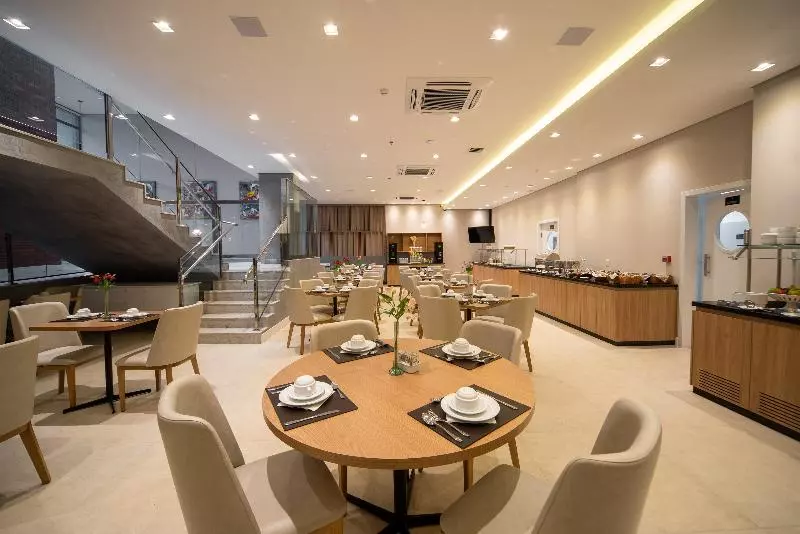 ホテル Laghetto Estação