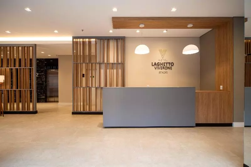 ホテル Laghetto Estação