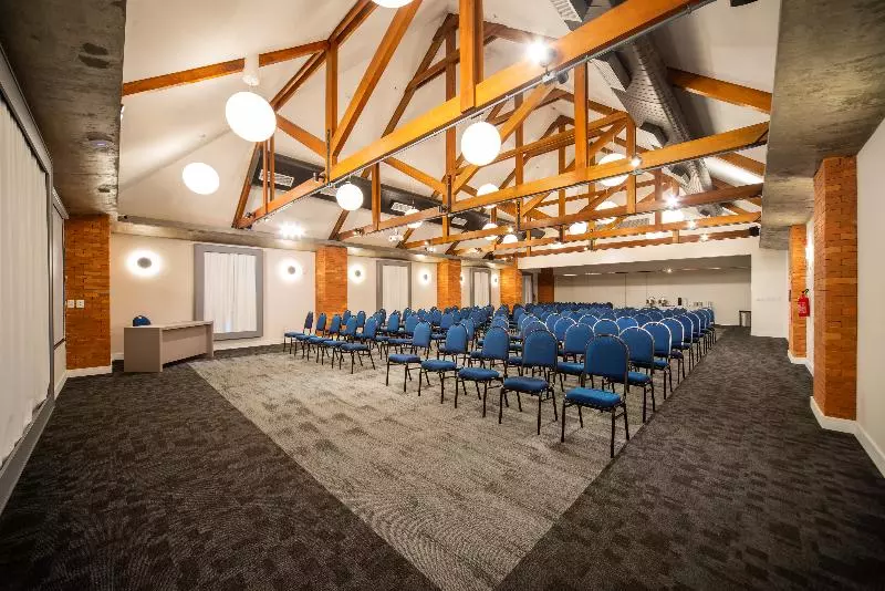 ホテル Laghetto Estação