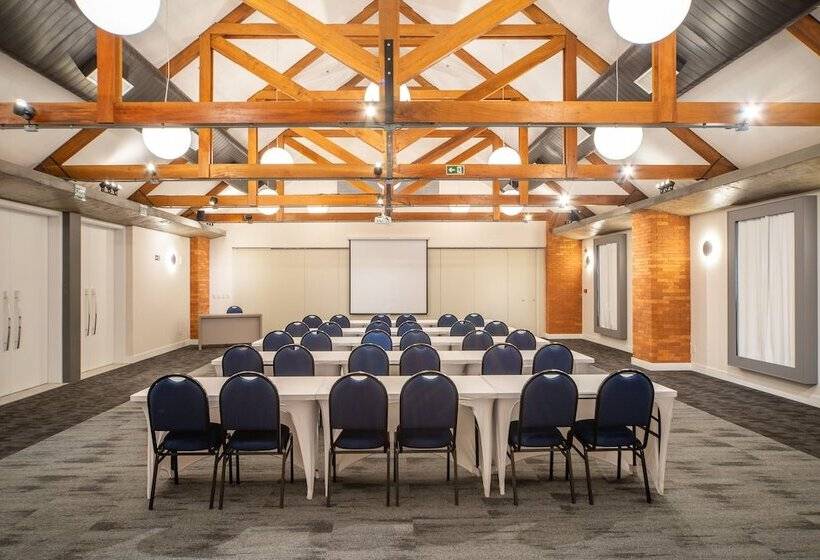 Hotel Laghetto Estação