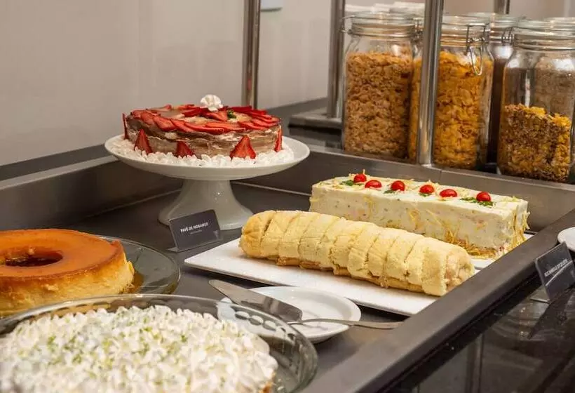 ホテル Laghetto Estação