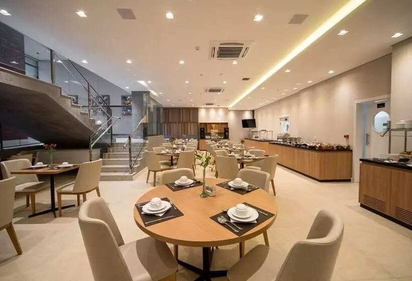 ホテル Laghetto Estação