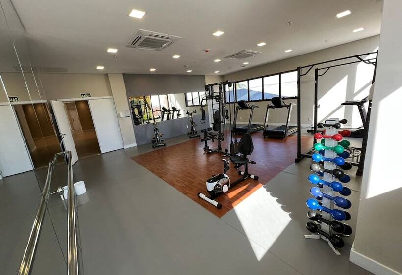 Hotel Laghetto Estação