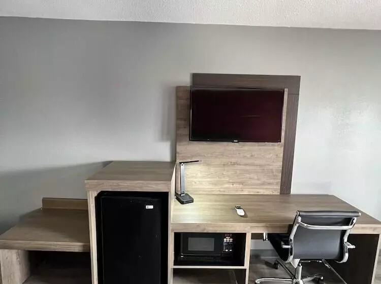 Отель Econo Lodge Kennett