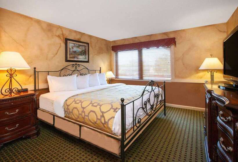 Hotel Baymont By Wyndham Franklin