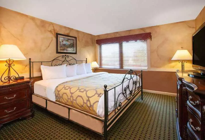 בית מלון כפרי Baymont By Wyndham Franklin