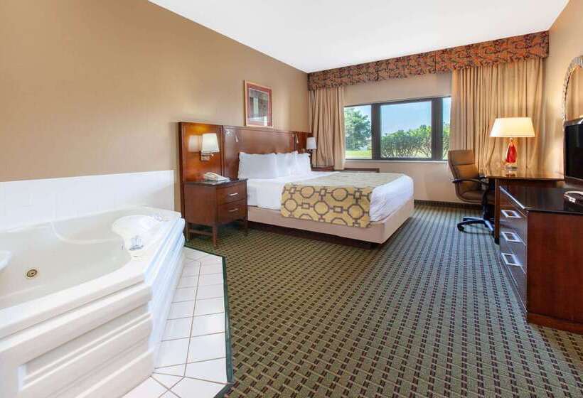 Hotel Baymont By Wyndham Franklin