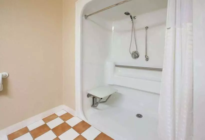 בית מלון כפרי Baymont By Wyndham Franklin