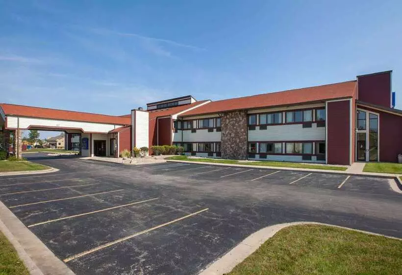 בית מלון כפרי Baymont By Wyndham Franklin