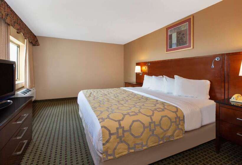 Hotel Baymont By Wyndham Franklin