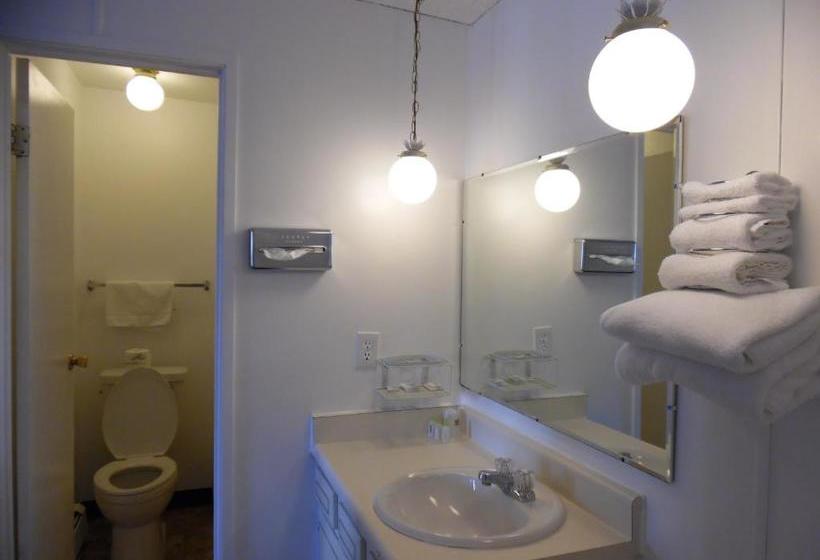 فندق Budget Host Inn