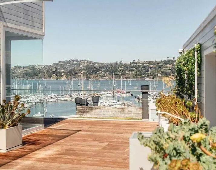 Casa Madrona Hotel And Spa