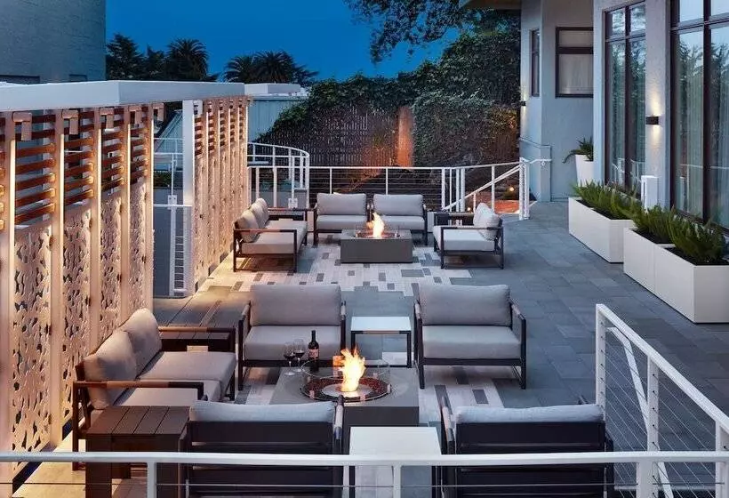 Casa Madrona Hotel And Spa