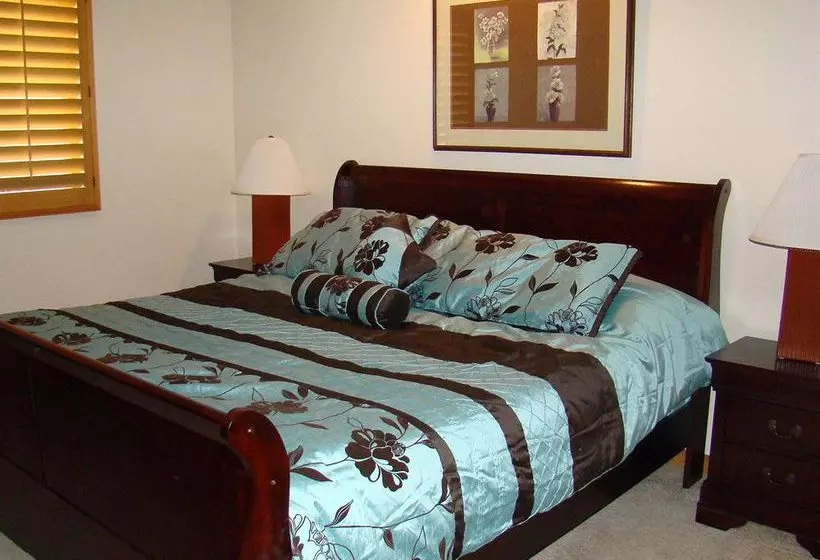 ホテル Cascade Village Resort