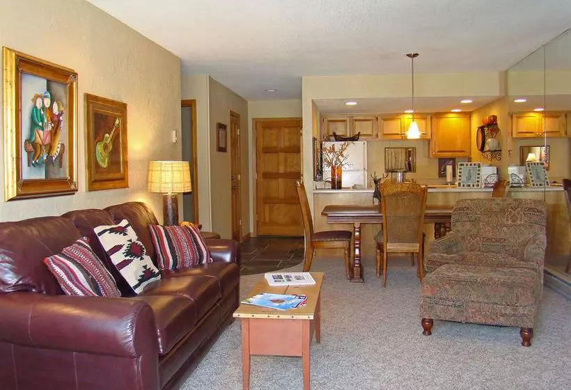 ホテル Cascade Village Resort