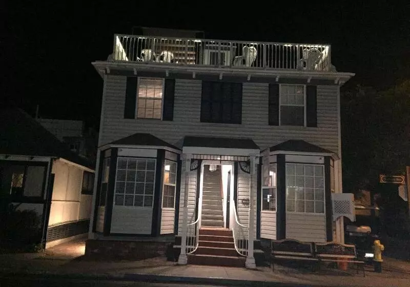 هتل Catalina Island Seacrest Inn