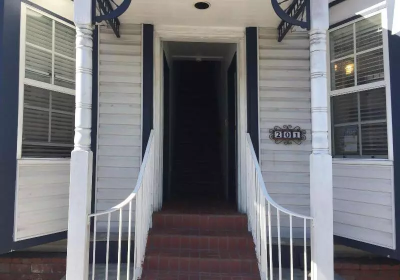 هتل Catalina Island Seacrest Inn