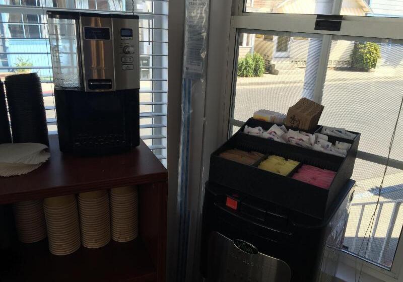 فندق Catalina Island Seacrest Inn