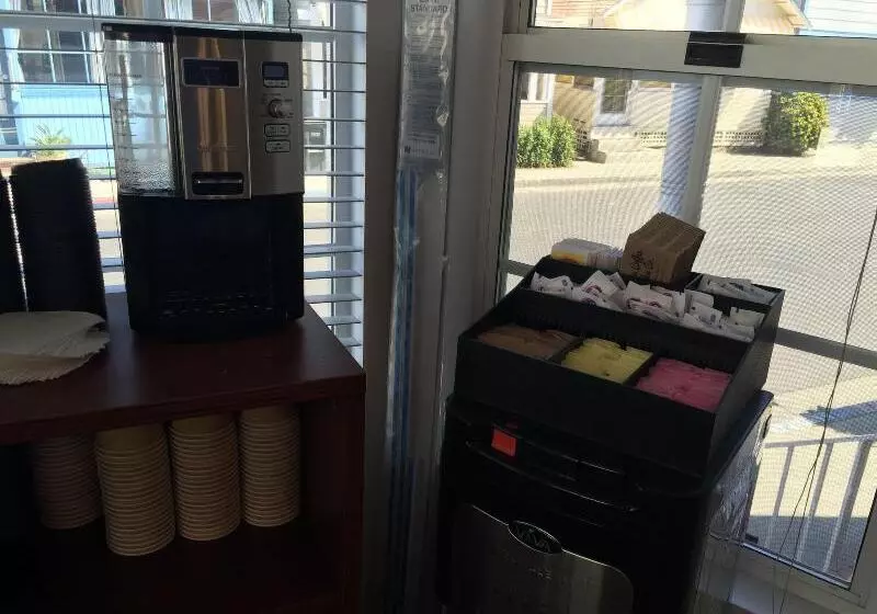 هتل Catalina Island Seacrest Inn