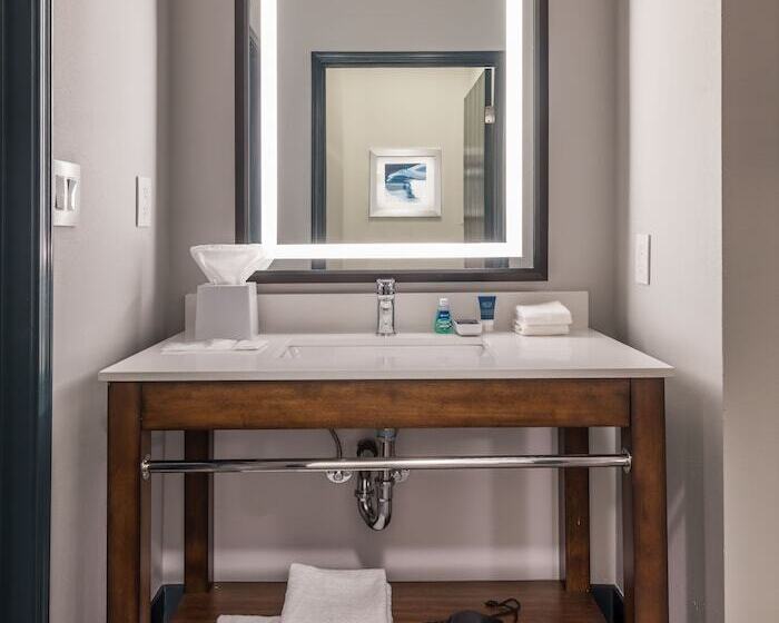 Hotelli Four Points By Sheraton Anchorage Downtown