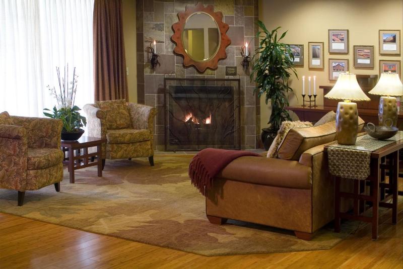 בית מלון כפרי Larkspur Landing Extended Stay Suites Bellevue