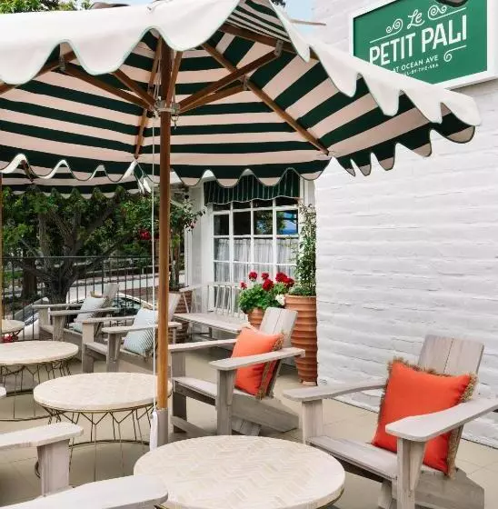 هتل Le Petit Pali At Ocean Ave