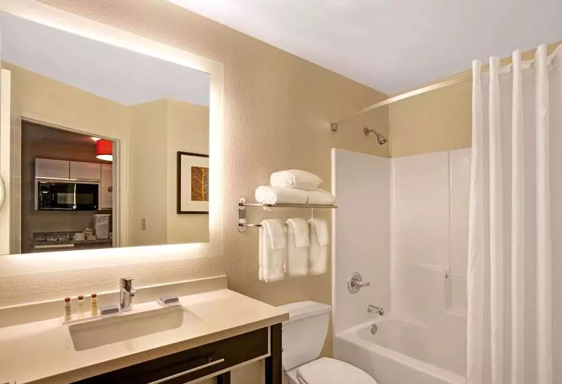 ホテル Mainstay Suites Louisville Jeffersontown