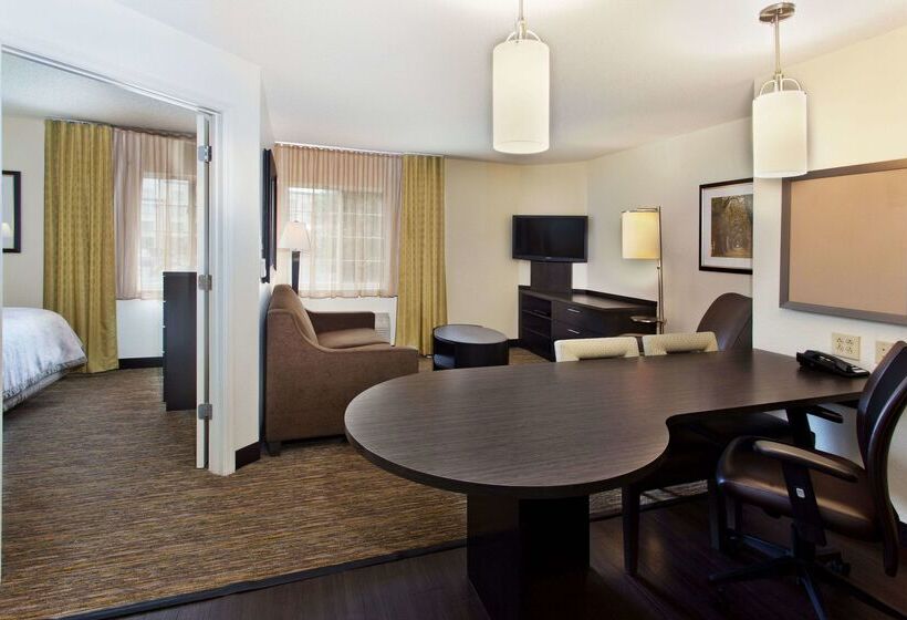 ホテル Sonesta Simply Suites Dallas Las Colinas