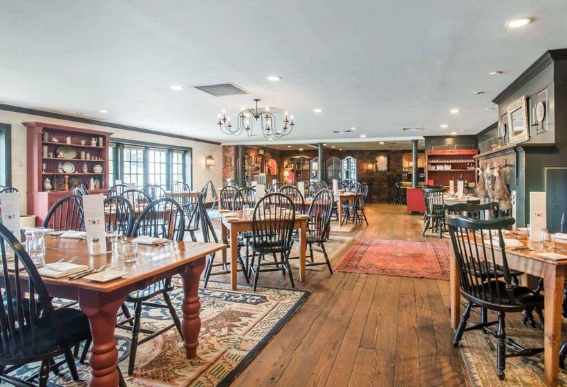 The Century House, Ascend Hotel Collection