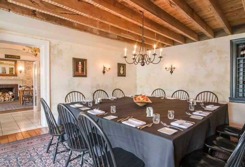 The Century House, Ascend Hotel Collection