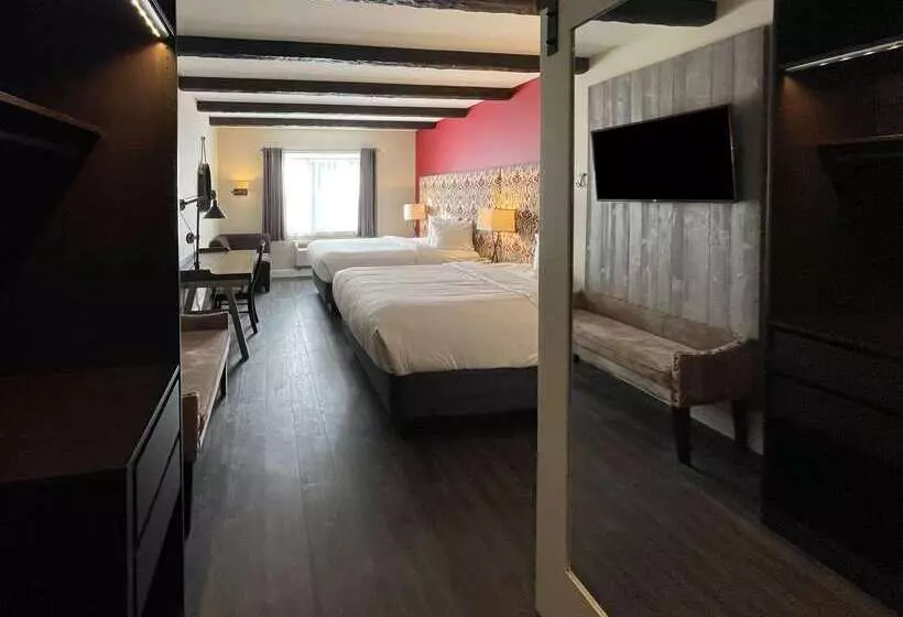 The Century House, Ascend Hotel Collection