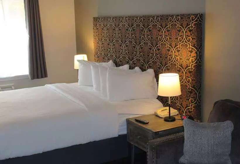 The Century House, Ascend Hotel Collection