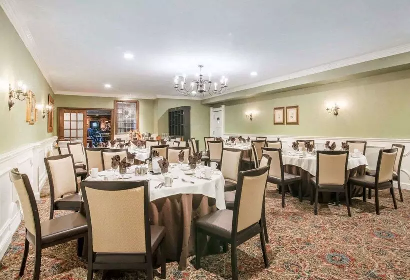 The Century House, Ascend Hotel Collection