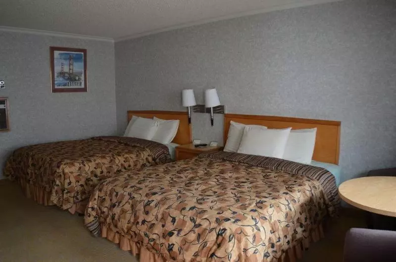 Мотель Castle Inn