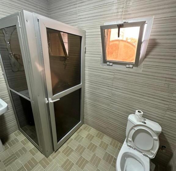 تختخواب و صبحانه Brazza