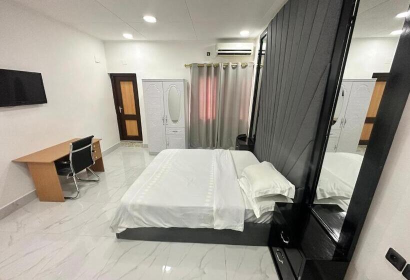 تختخواب و صبحانه Brazza