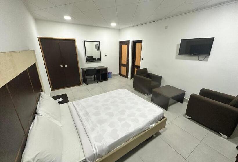 تختخواب و صبحانه Brazza