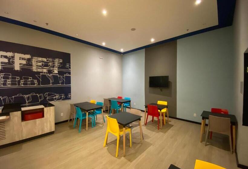 فندق Ibis Budget Itaperuna