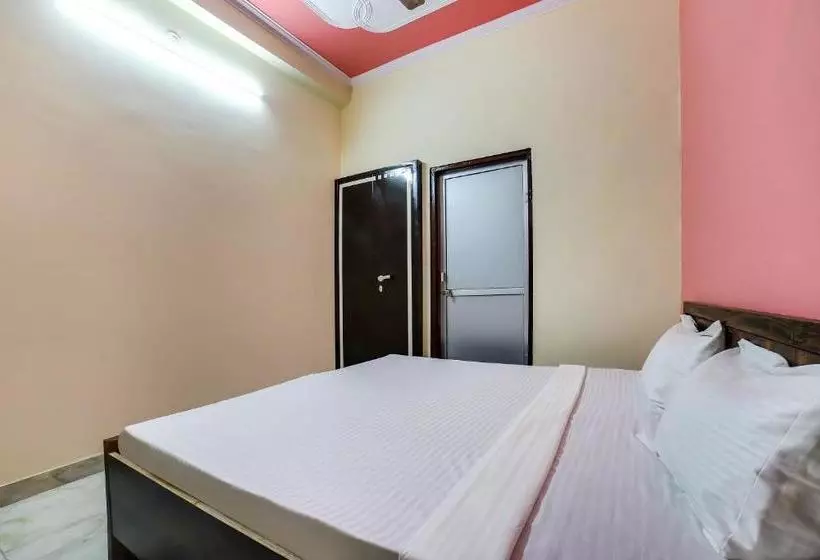 Hotelli Spot On 36052  Sapphire