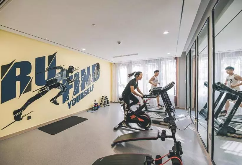 Atour Hotel Haining Leather City South Gate