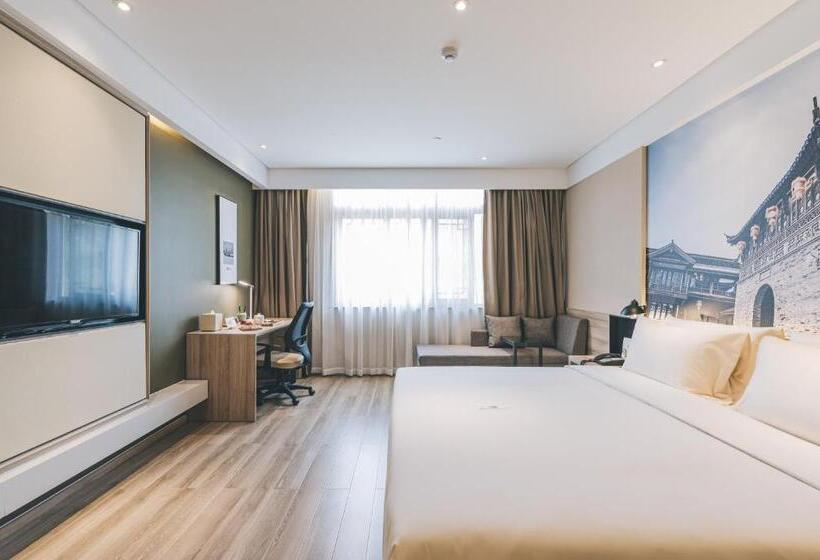 Atour Hotel Haining Leather City South Gate